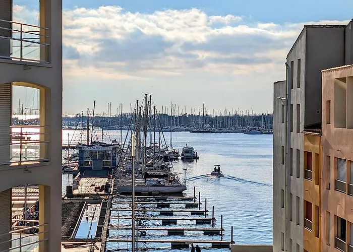 Cap D T4 Duplex Center Port Private Parking Wifi Air Conditioning * Agde