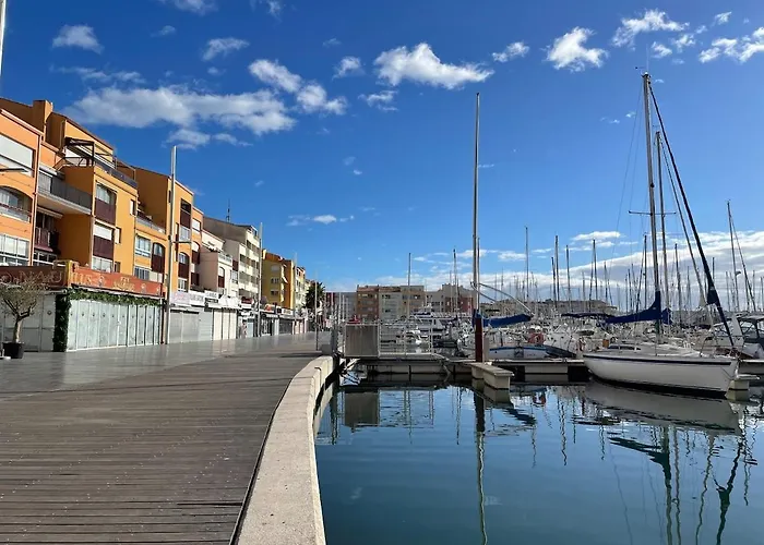 Cap D T4 Duplex Center Port Private Parking Wifi Air Conditioning