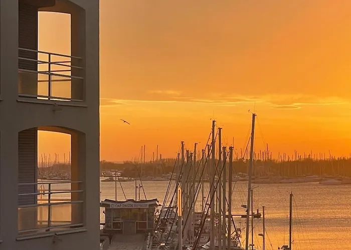 Cap D T4 Duplex Center Port Private Parking Wifi Air Conditioning Apartamento Agde