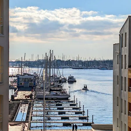 Cap D T4 Duplex Center Port Private Parking Wifi Air Conditioning * Agde